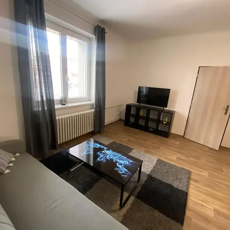 Cerna Ruze - 3 Apartment Plzen