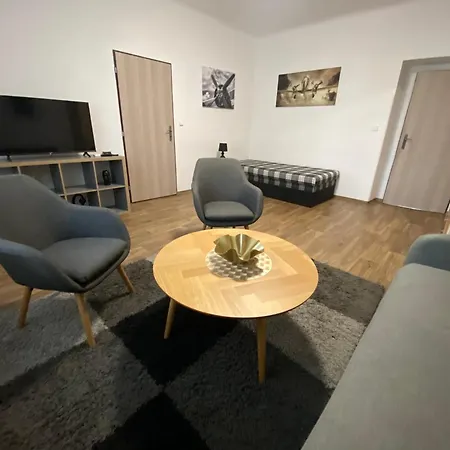 Cerna Ruze - 3 Plzen